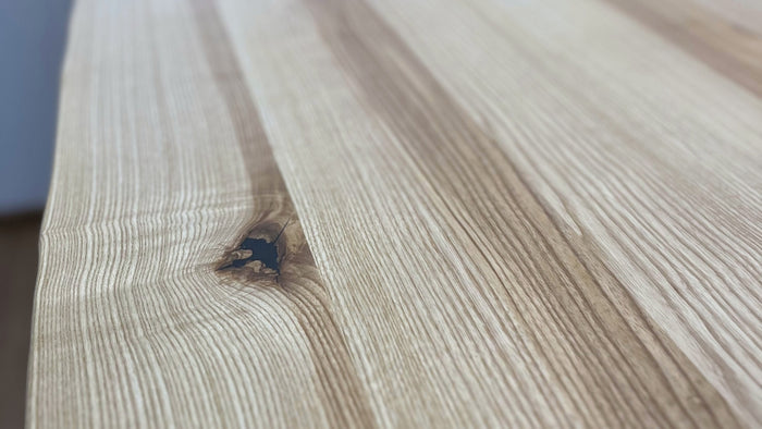 Detail na dubovou desku